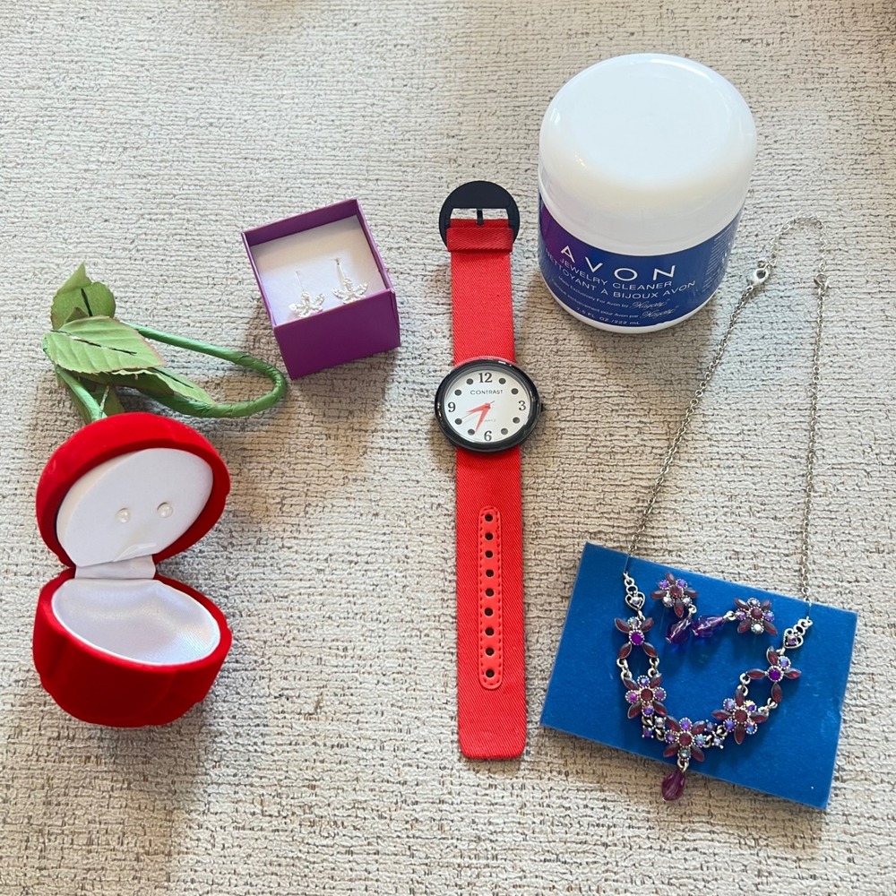 Avon Jewelry Vtg Lot Contrast Watch Pearl Earrings Rose‎ Holder Necklace Cleaner